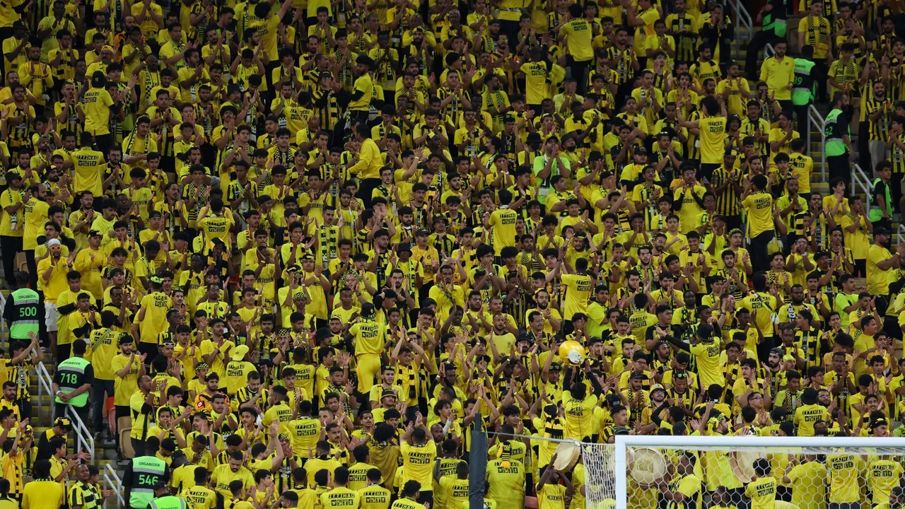 بث مباشر.. تردد القنوات الناقلة لمباراة الاتحاد والنجمة في دوري روشن السعودي الجديد